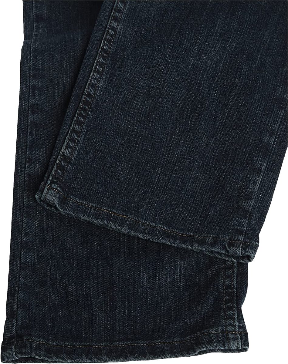 Wrangler Authentics 男式经典 5 口袋标准版型 Flex 牛仔裤