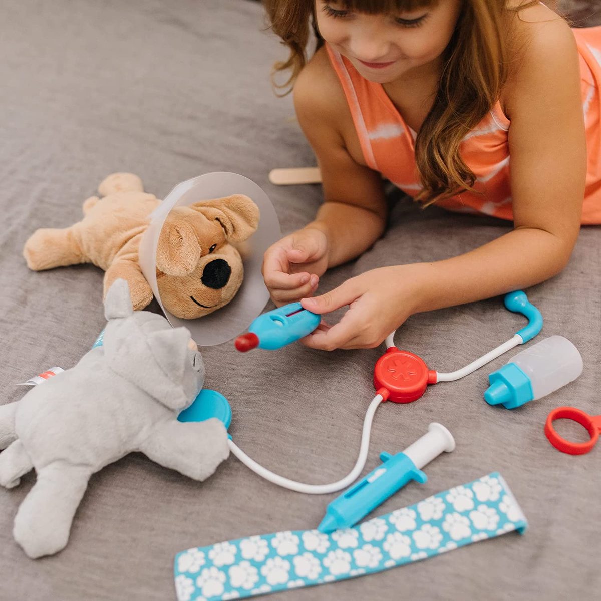 Melissa & Doug 检查和治疗宠物兽医玩具套装（24 件）- 儿童兽医玩具套装，儿童兽医套装，STEAM 玩具，角色扮演医生套装，适合 3 岁以上儿童